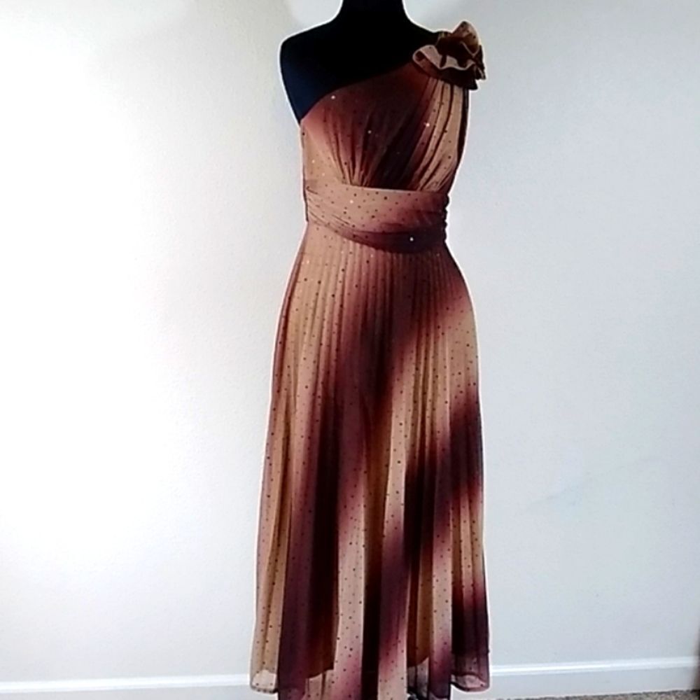 DOLLR MADE IN U.S.A WOMEN'S DRESS SIZE L